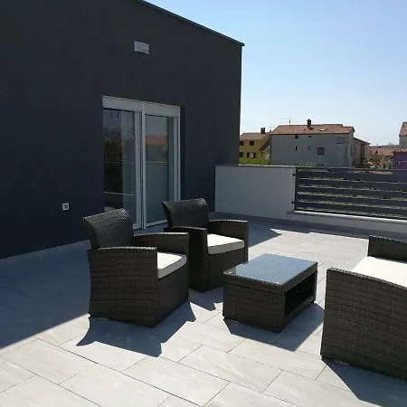 Apartment Apartman Tina *